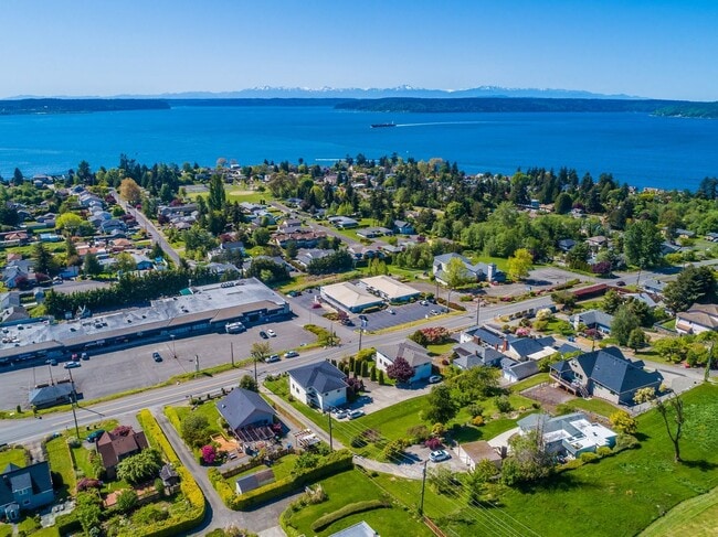 Photo - Wonderful Townhome in Browns Point with VI...