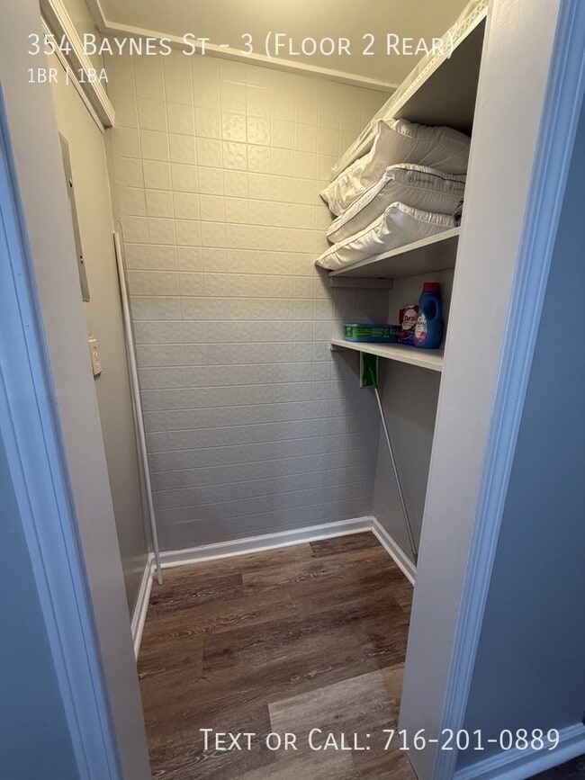 Photo - 354 Baynes St Unit 3 (Floor 2 Rear)