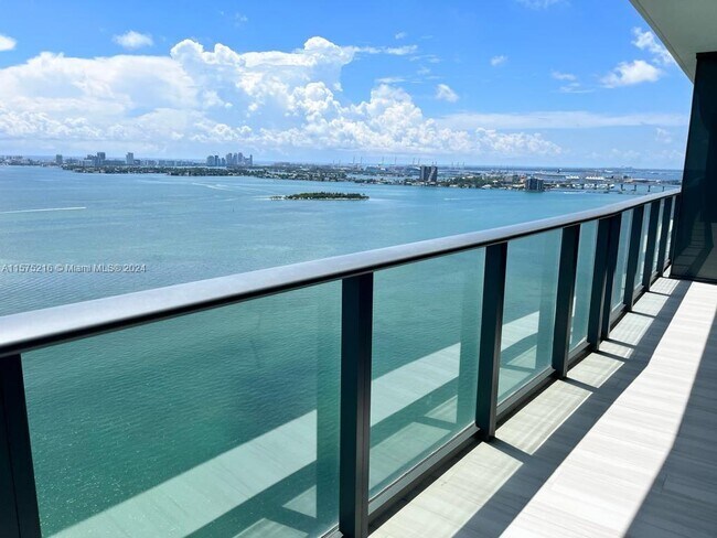 Photo - 3131 NE 7th Ave Condo Unit 3003