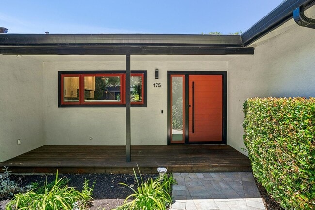 Photo - Renovated Linfield Oaks Retreat with Private Garden and Guest Studio