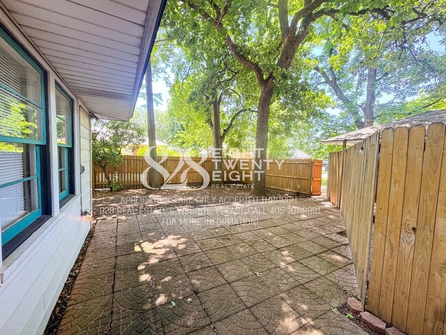Photo - *COMING SOON - TOURS EXPECTED TO BEGIN 6/5/26* 2 Bed/2 Bath Duplex Close to Campus Corner!