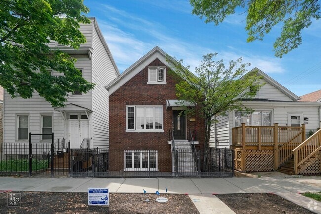 Building Photo - Bridgeport 2 Bedroom in an Excellent Location Rental