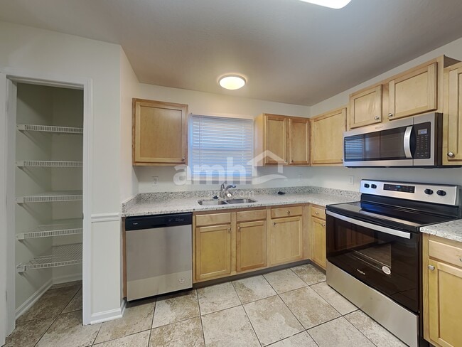 Photo - 1531 Mallard Cir E