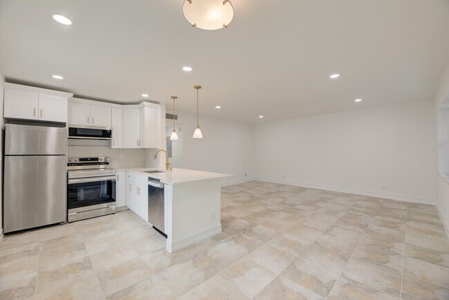 Photo - 372 Piedmont H