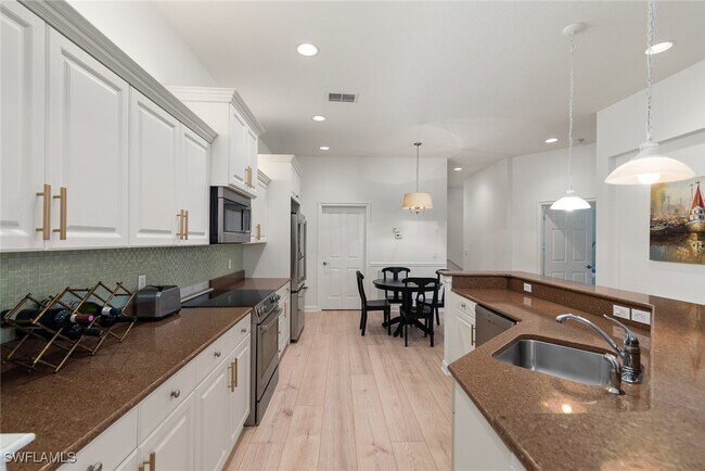 Building Photo - 8600 Via Rapallo Dr Unit 201 Rental