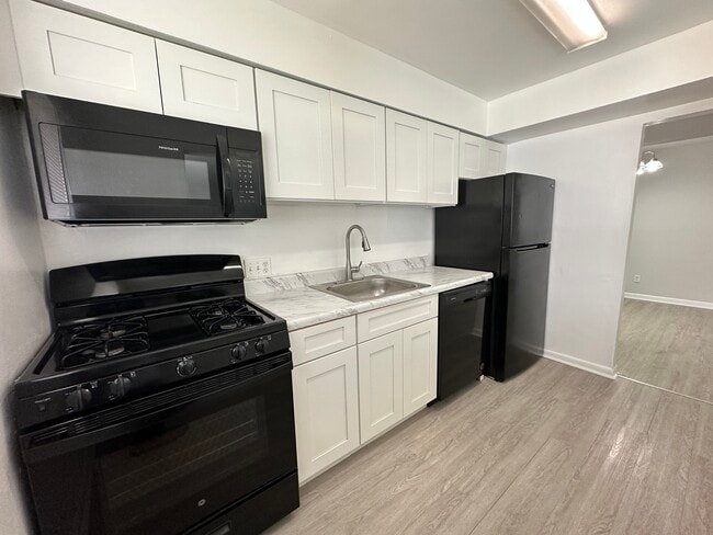 Fox Crossing Apartments