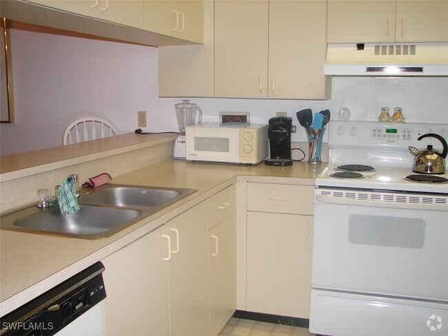 Building Photo - 4210 Looking Glass Ln Unit 4210 Rental