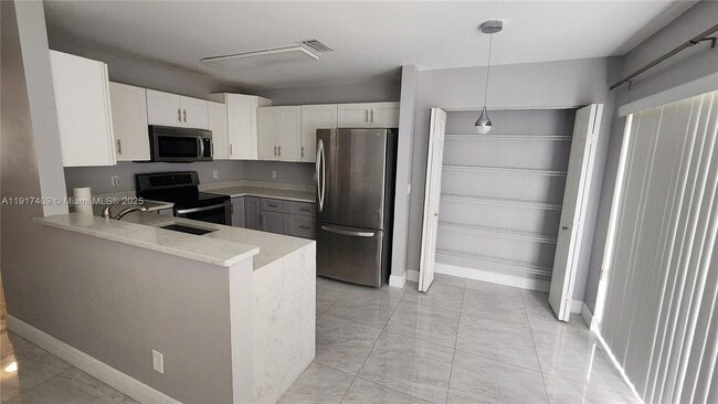 Photo - 20886 NW 2nd St