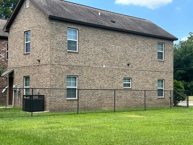 Photo - 5390 Paige St