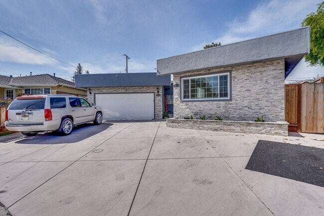 Photo - Excellent 2 Bed 1 Bath Home in Santa Clara!