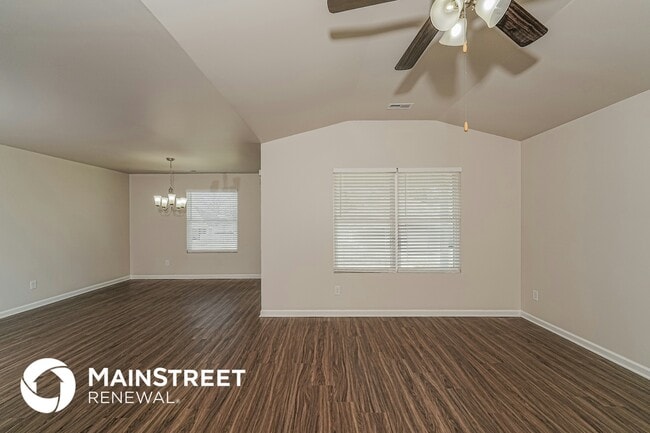 Photo - 204 Leonards Ct