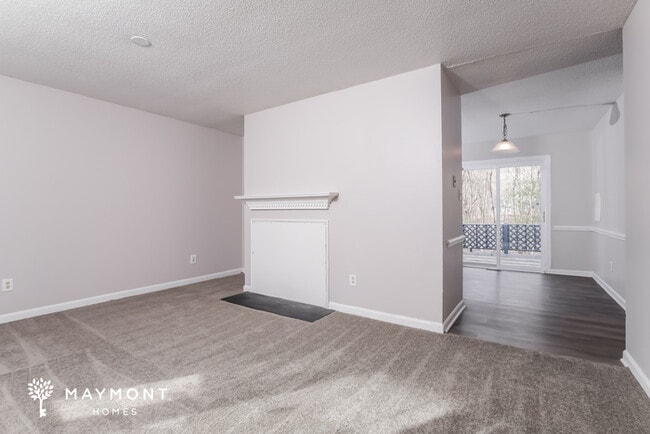 Photo - 406 Pine Run