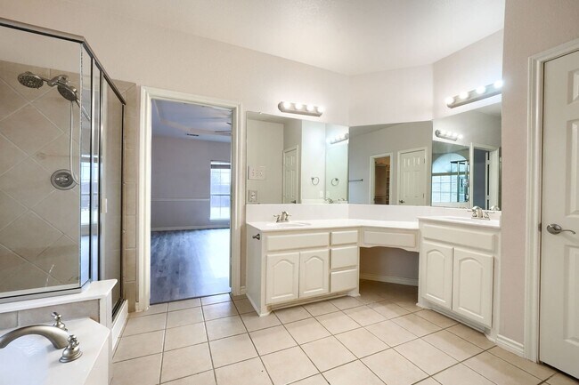 Photo - Stunning 6-Bedroom Home with Spacious Backyard and Modern Upgrades