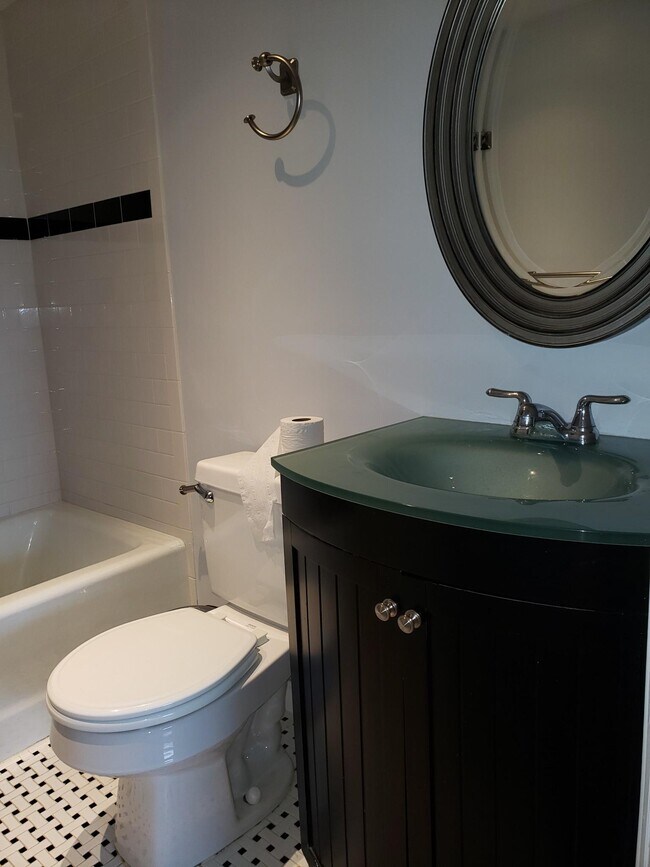 Photo - 113 Beacon St Unit 6R