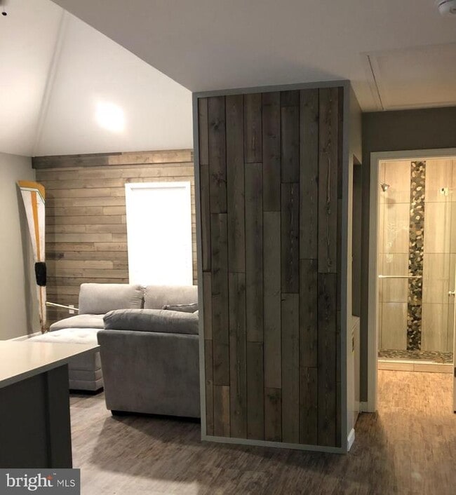 Photo - 723 McCormick Rd