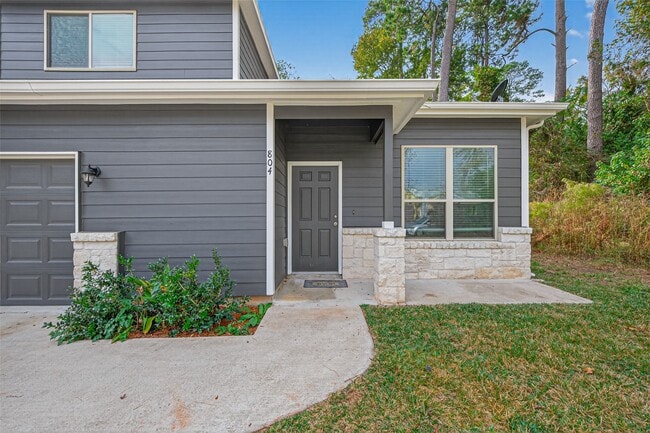 Photo - 804 Pearl River