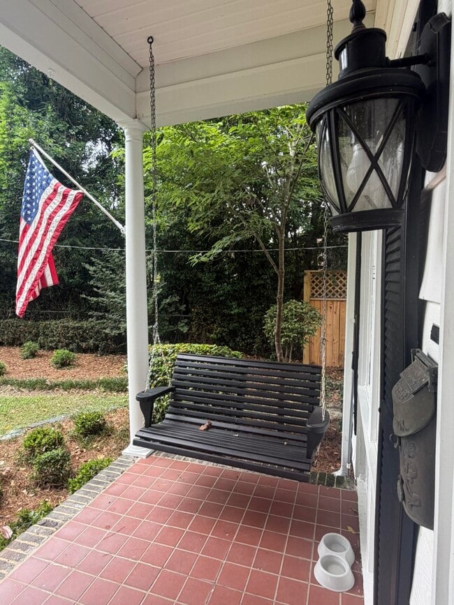 Photo - 213 Haynsworth St