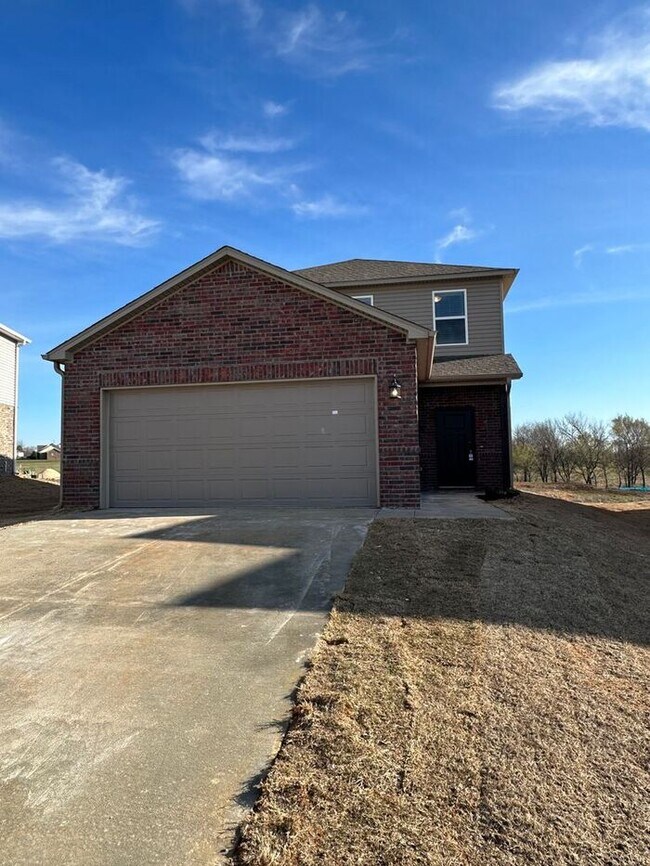 Discover Modern Living | Comfortable 3 Bedroom, 2.5 Bath Home with Upstairs Loft in Farmington