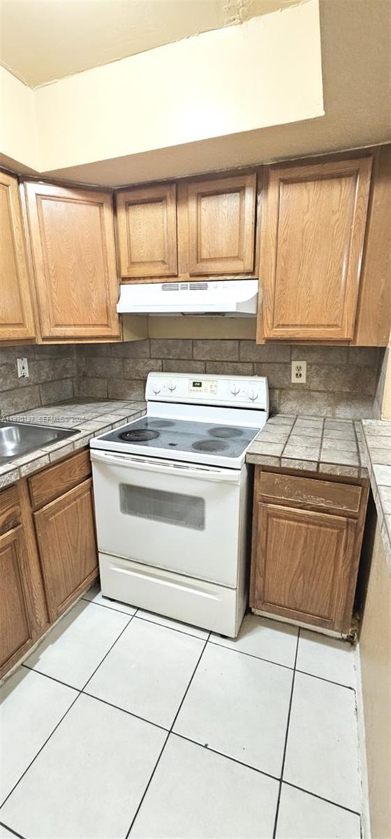 Photo - 5830 NW 23rd St