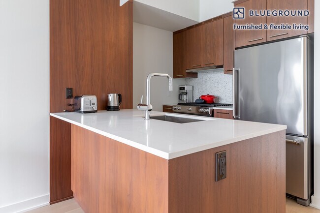 Photo - 28 K St SE Unidad SI FL12-ID146