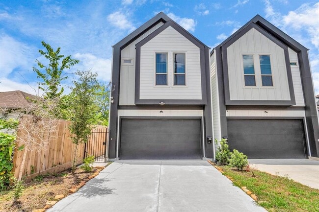 Photo - 3306 Live Oak St Casa