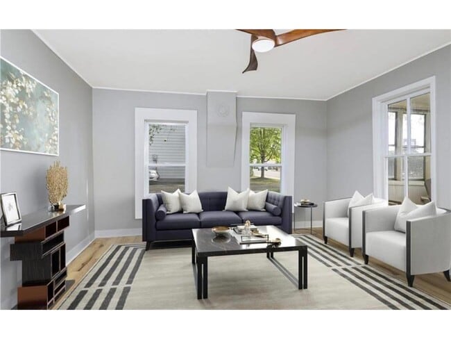 Photo - 20660 Holyoke Ave