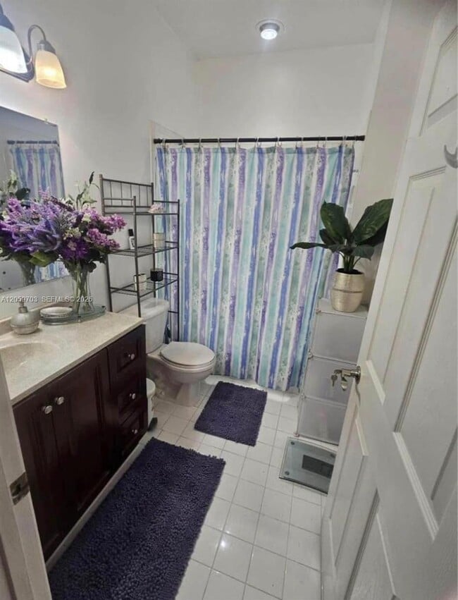 2200 NW 72nd Way Unit 2200