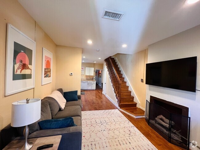 Building Photo - 3415 Hickory Ave Rental