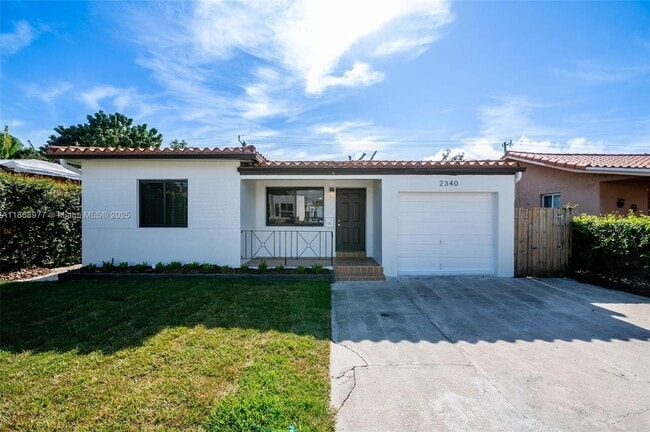 Building Photo - 2340 SW 16th St Rental