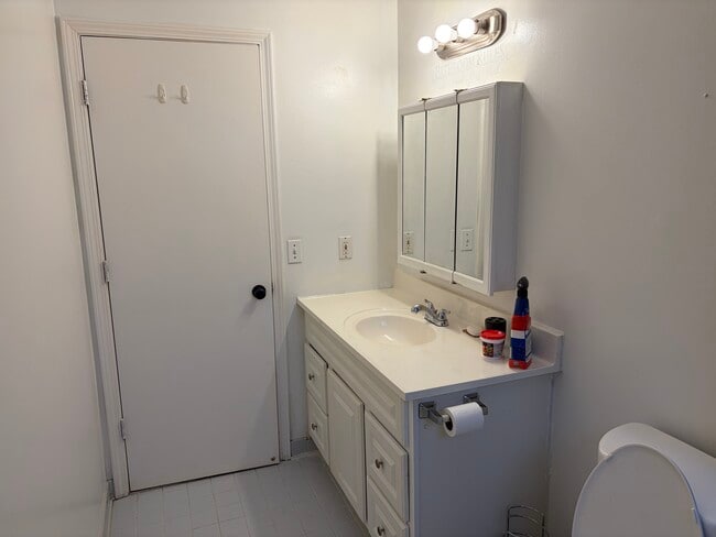 Photo - 15541 Frazho Rd