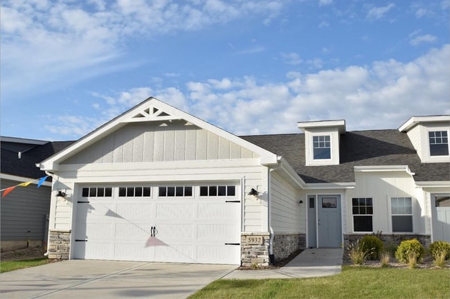 Building Photo - 5926 S Dune Harbor Dr