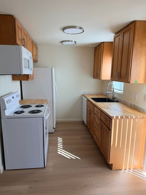 Kitchen - 21414 5th Pl S