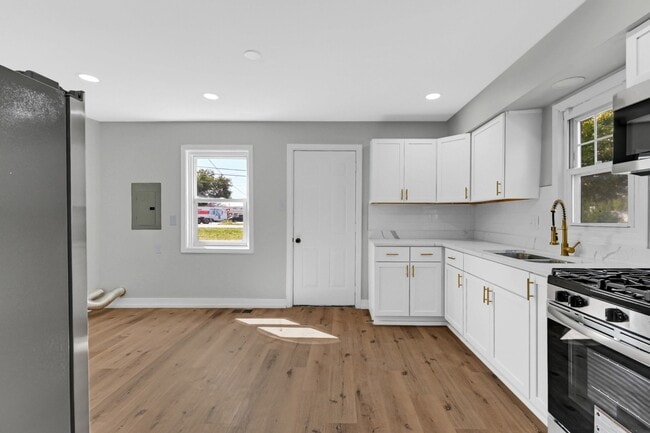 Photo - Houston Avenue