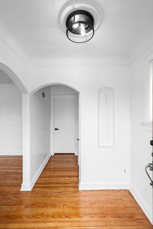 Photo - 6026 N Pointe Blvd