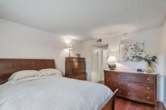 Photo - 247 N Capitol Ave