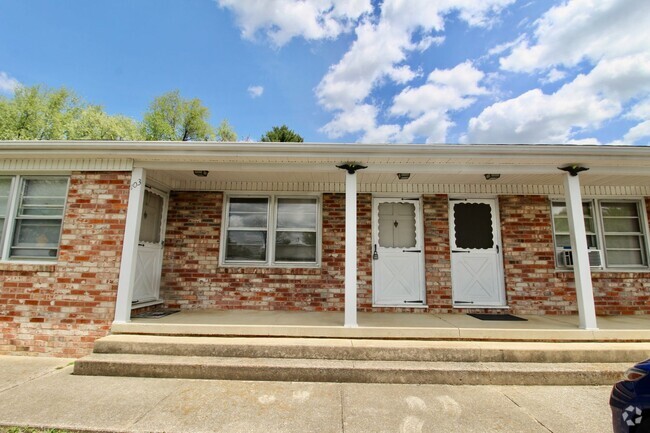 Building Photo - Adorable 1 Bed, 1 Bath Apartment in Bridge...