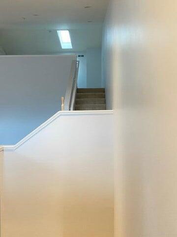 Photo - 119 W Oakbrook Dr