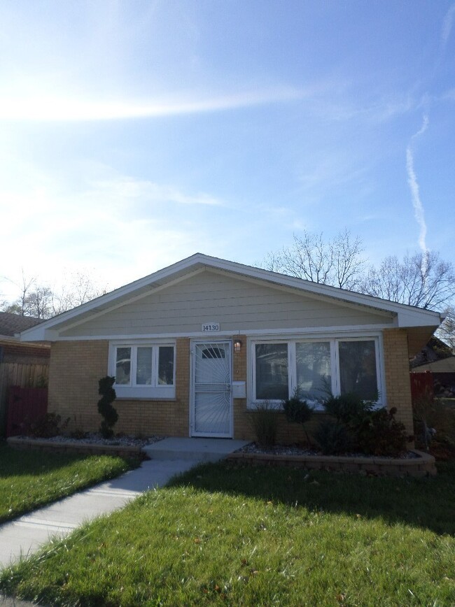 Photo - 14730 Honore Ave Condo