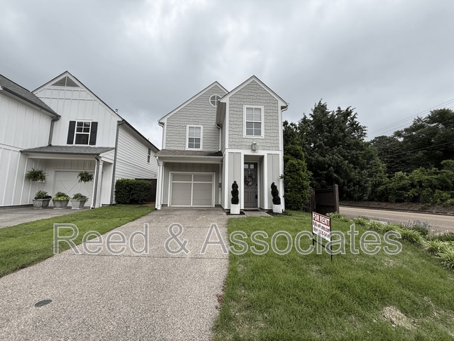 Building Photo - 1080 Blythe St