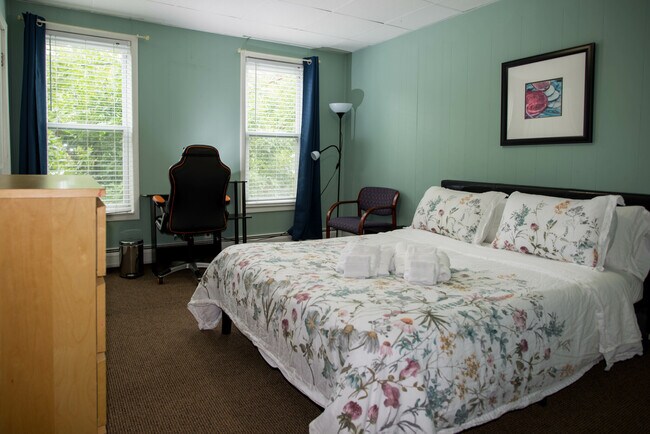 Photo - 42 Everett St Unit 2