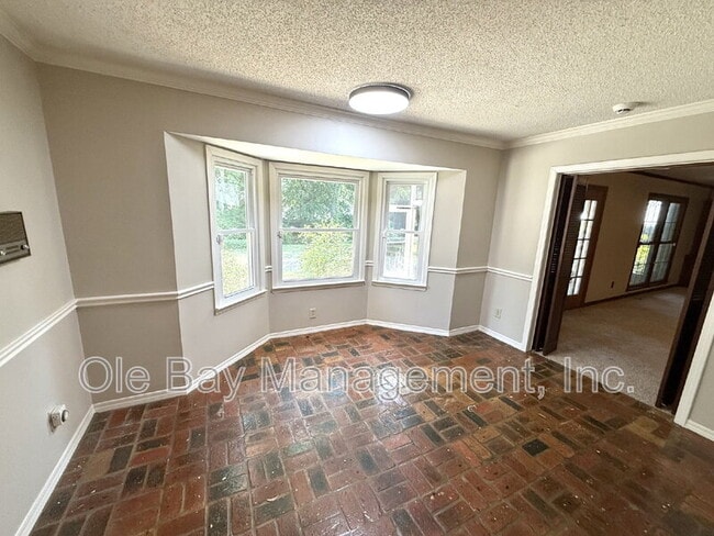 Photo - 6605 Chimney Top Dr S