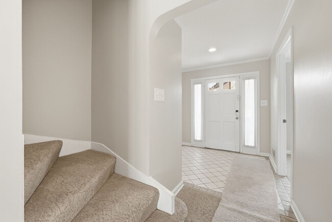 Photo - 6701 Washington Blvd