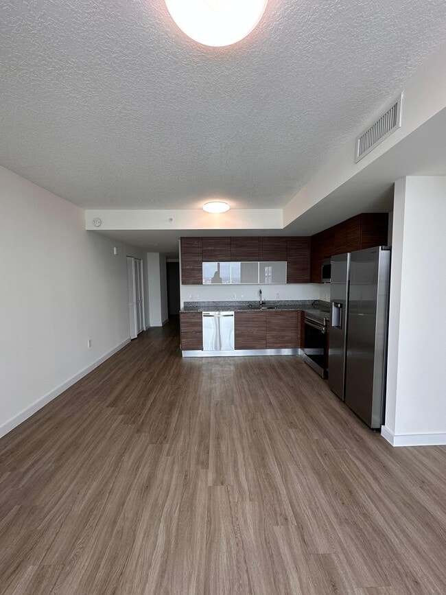 Photo - 520 SW 5th Ave Unit A18