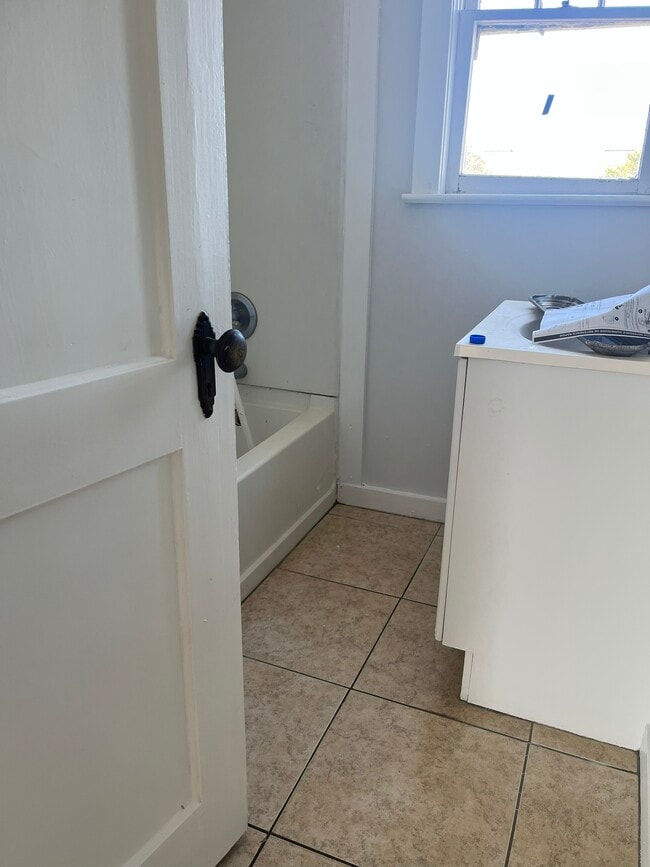 Photo - 2717 S Fletcher Ave Unit A