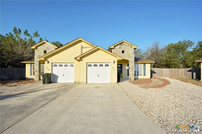 Building Photo - 969 Brown Rock Dr Rental