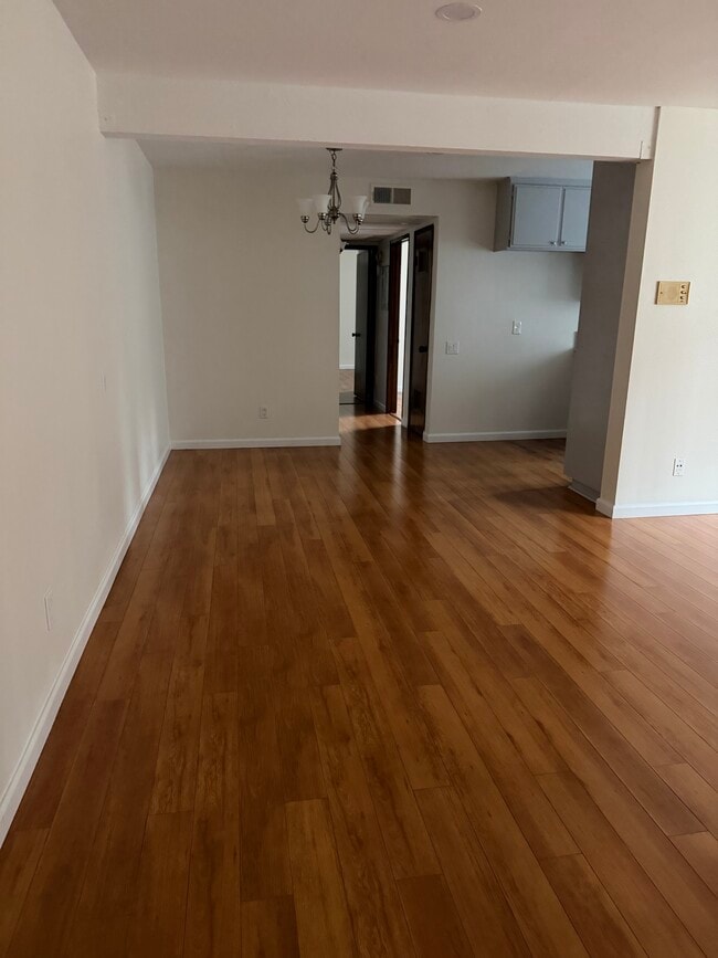 Photo - 634 E Angeleno Ave