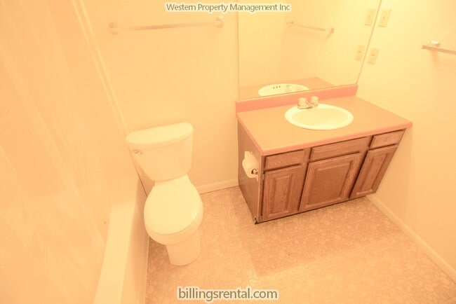 Bathroom - 1542 Governors Blvd Unit #3