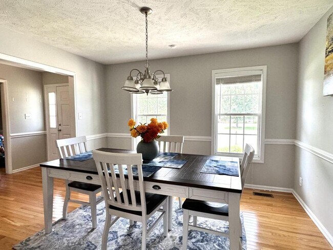 Photo - 188 Old Colony Pl