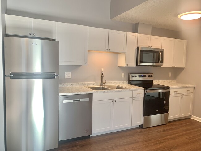 Brand new kitchen - 124 Montcalm Ave Apartments Unit 124B Moncalm Avenue