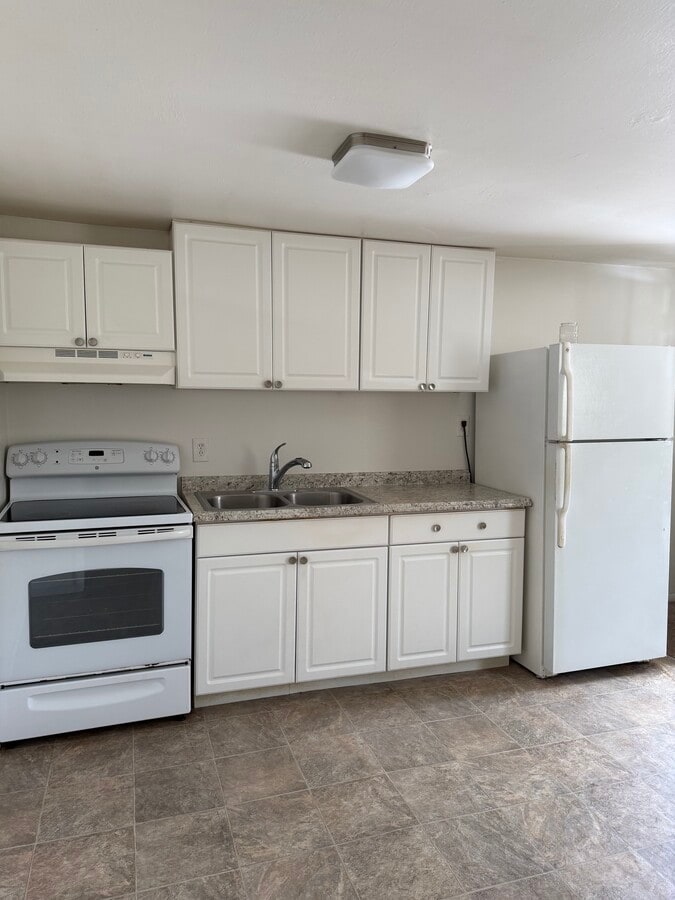 Photo - 303 South Rd Unit 3